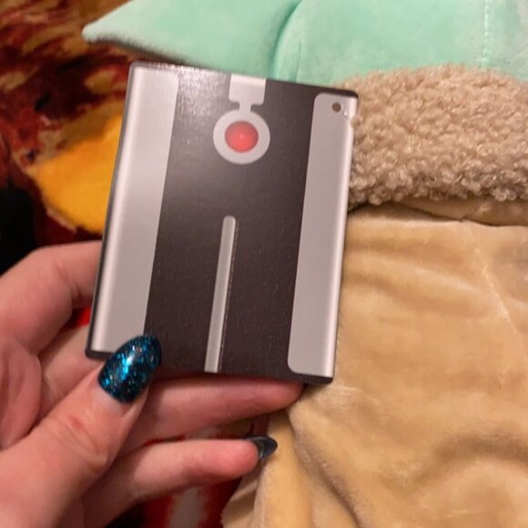 Star Wars Mandalorian Child - Picture 8 of 8